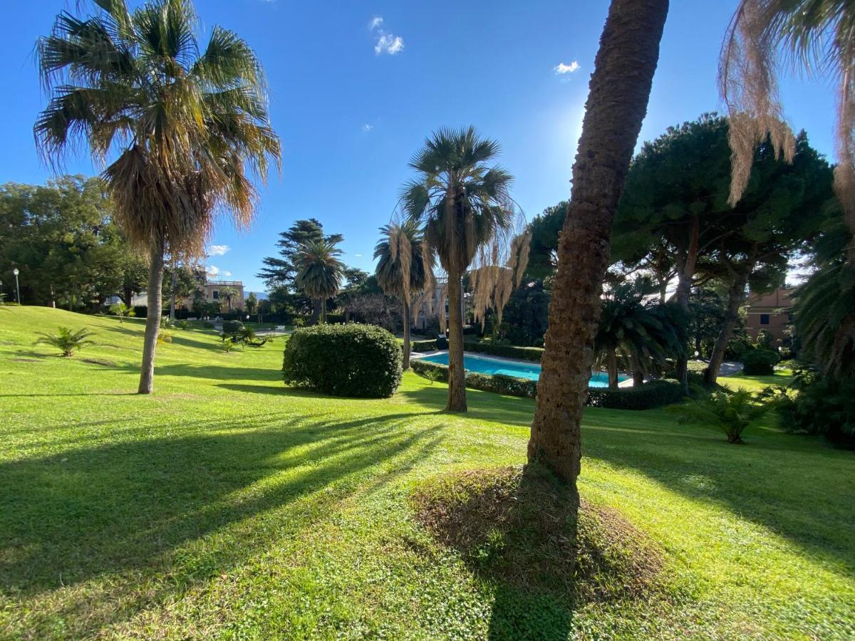 Casaviva-Stylish Trilo With Ac-Shared Pool-Parking Apartment Genova Exterior foto